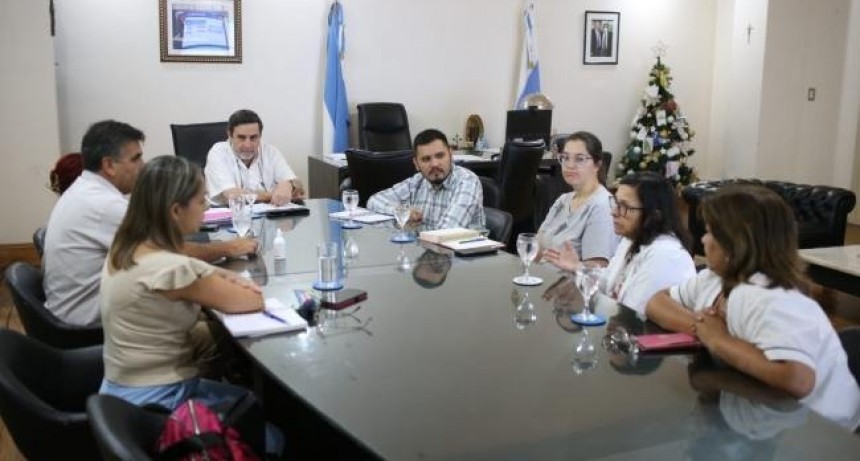 Salud analiza sus avances de trabajo en terreno para prevenir dengue y chikungunya