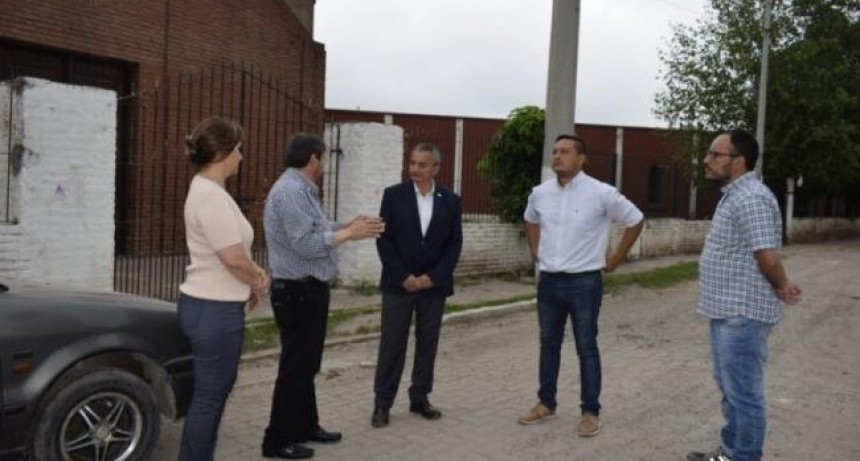 Municipio y provincia a&uacute;nan esfuerzos en el reacondicionamiento de canales