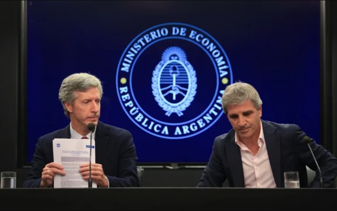 Caputo advirti&oacute; que si el Congreso no aprueba la ley &oacute;mnibus habr&aacute; medidas "m&aacute;s duras&rdquo;