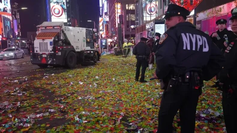 Un tiroteo frente a un club nocturno de Nueva York deja un saldo de 11 heridos