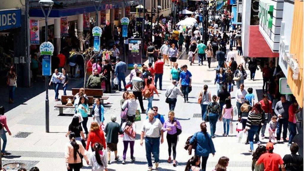 Este domingo los comercios de Tucumán abrirán por el día de los Reyes Magos