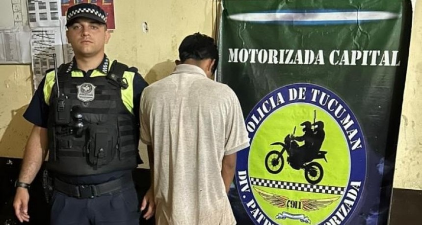 Efectivos policiales atrapan a un hombre buscado por la Justicia