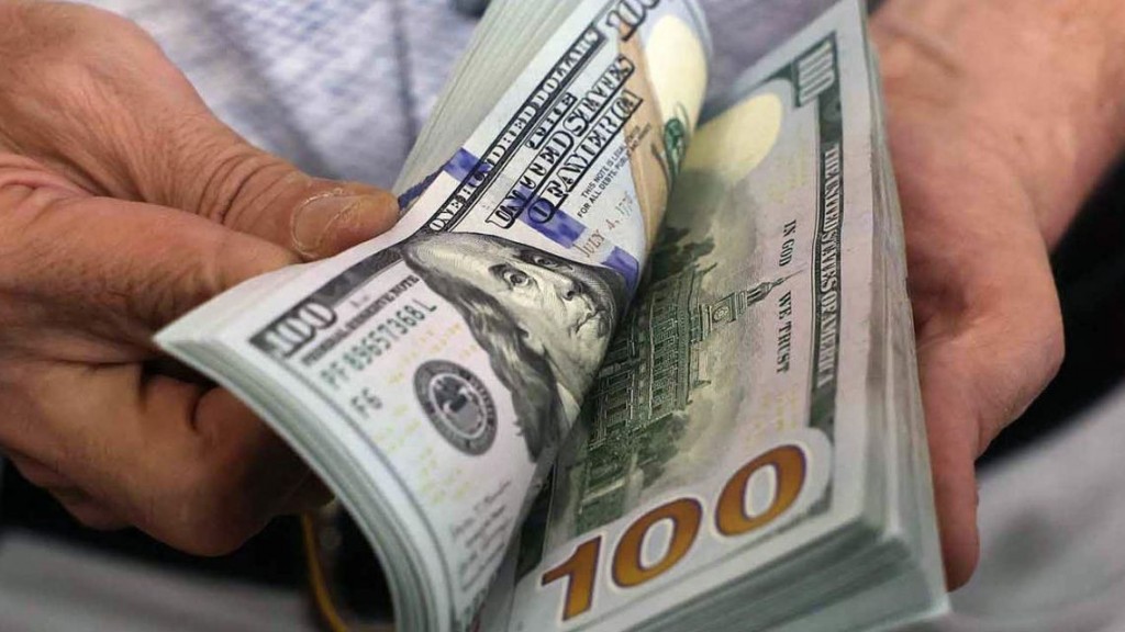 El dólar arranca 2026 con alzas tras el debut de las nuevas bandas cambiarias