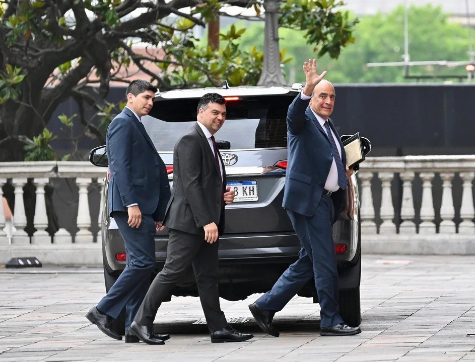 Francos apunta a la AFA y no descarta un regreso al Gobierno