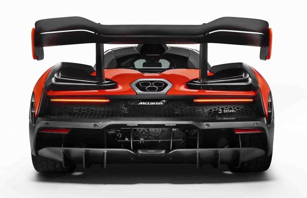 Aduana confirmó la destrucción de un histórico alerón del McLaren Senna donado a la UTN de Tucumán