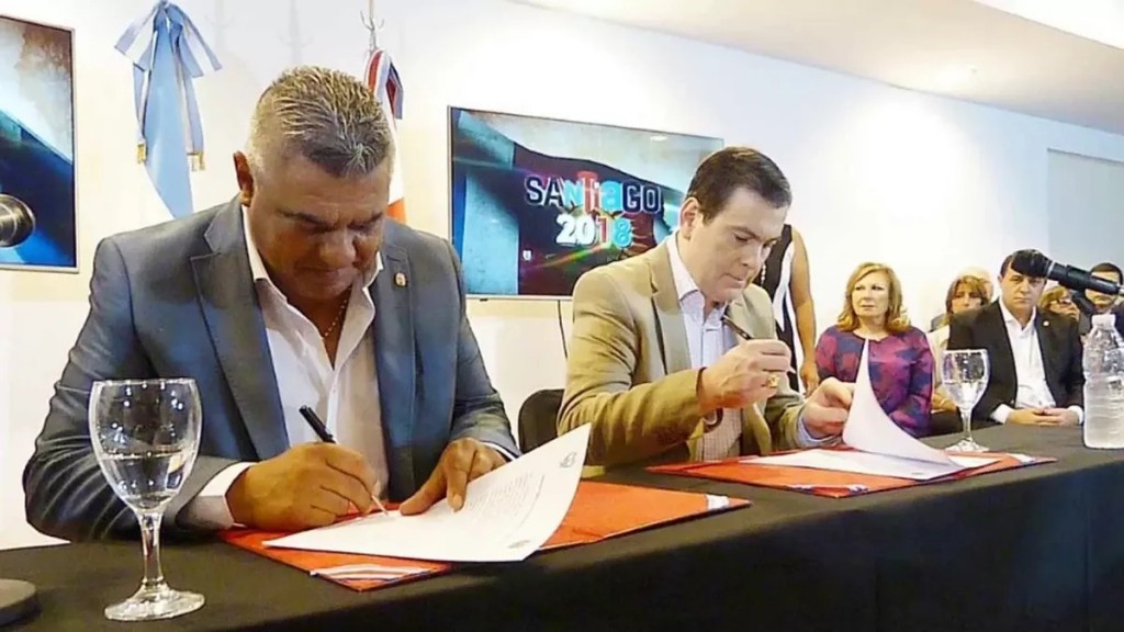 Revelan el envío de más de $1.000 millones de fondos públicos a un club de fútbol durante la gestión de Gerardo Zamora