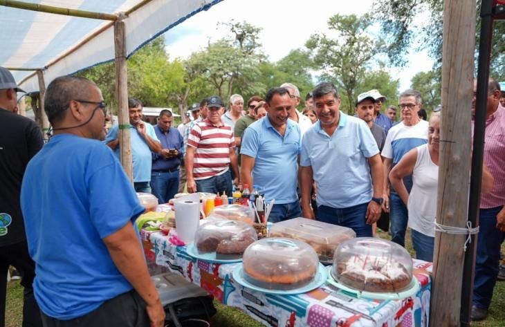 Acevedo inauguró la temporada de verano en el balneario El Boyero