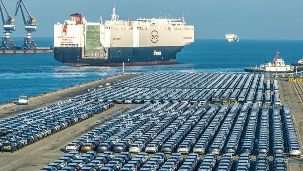 Caputo defiende la llegada de 5.000 autos chinos: 