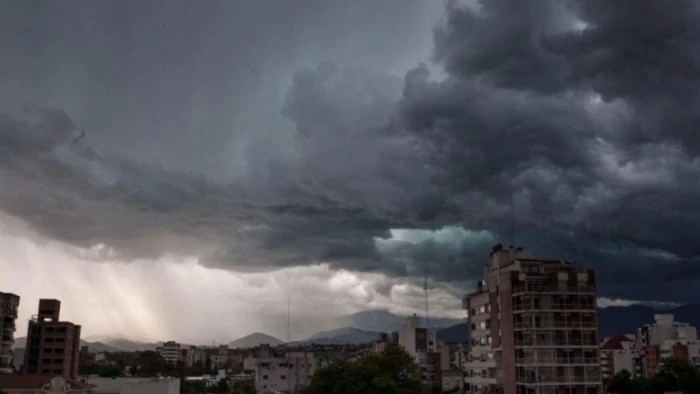 Alerta amarilla en Tucumán: pronostican tormentas fuertes desde esta noche y durante la jornada del domingo