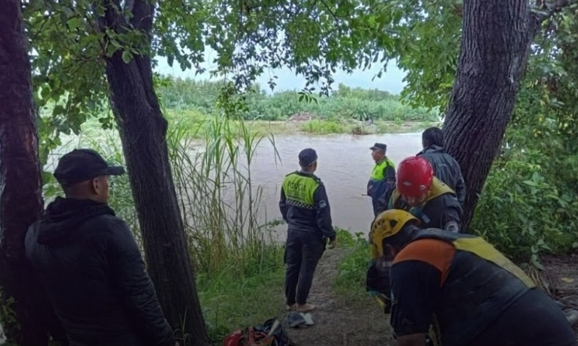 Hallan el cuerpo de Julio Cruz, el hombre que se lanzó al río Salí para rescatar a sus dos hijos