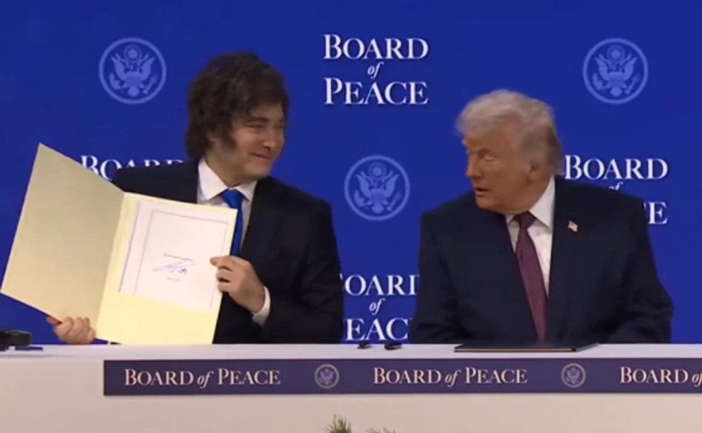 En el Foro de Davos, Milei adhiere al Consejo de la Paz de Trump que busca mediar en Gaza y otros conflictos