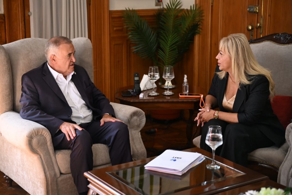 Obras hídricas y transporte: los ejes de la reunión entre el gobernador Jaldo y la intendenta de San Miguel de Tucumán