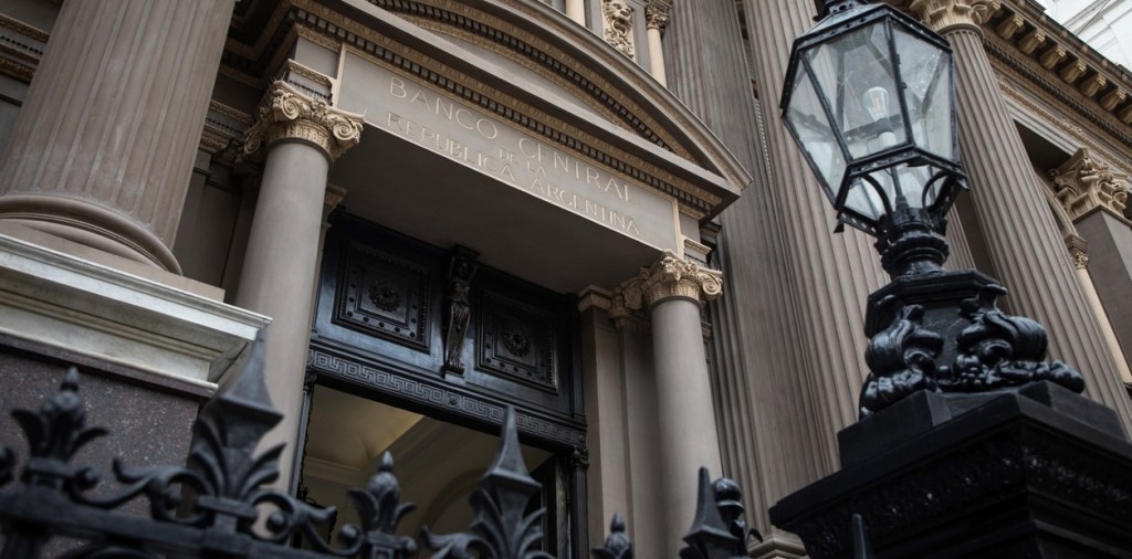 Argentina se niega a dar la ubicación de sus reservas de oro en la causa YPF ante la justicia estadounidense