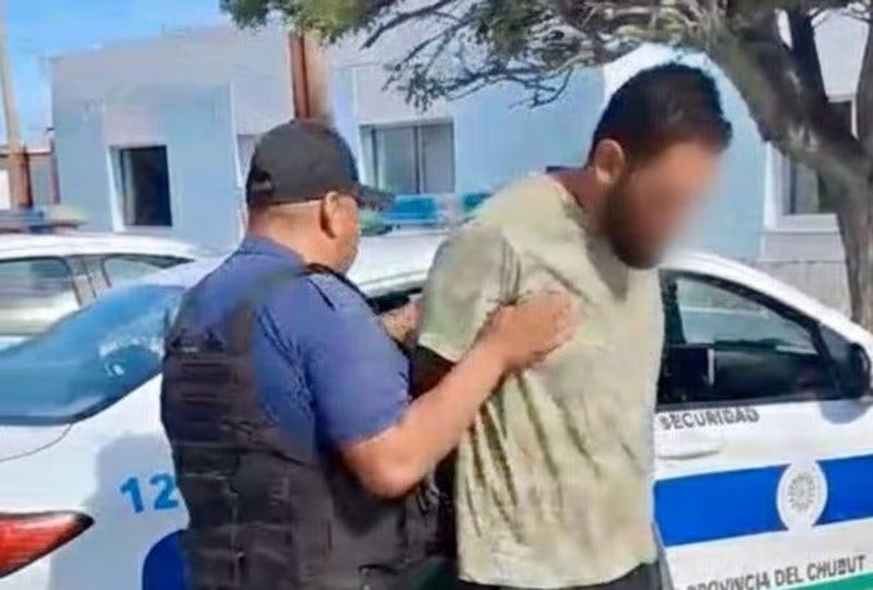 Detienen a un tucumano en Chubut acusado de iniciar un incendio intencional en la Ruta 3