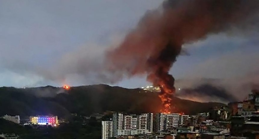 Venezuela declara estado de movilización general y denuncia 