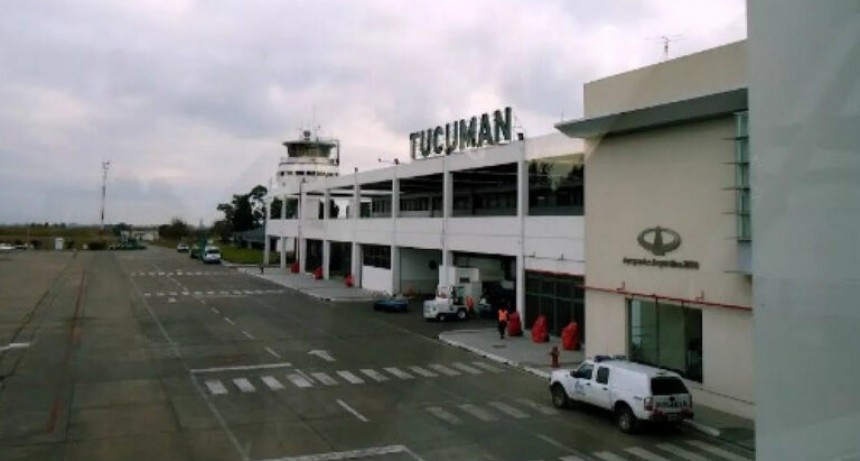 Legisladores proponen rebautizar el aeropuerto de Tucum&aacute;n con el nombre de Juan B. Alberdi