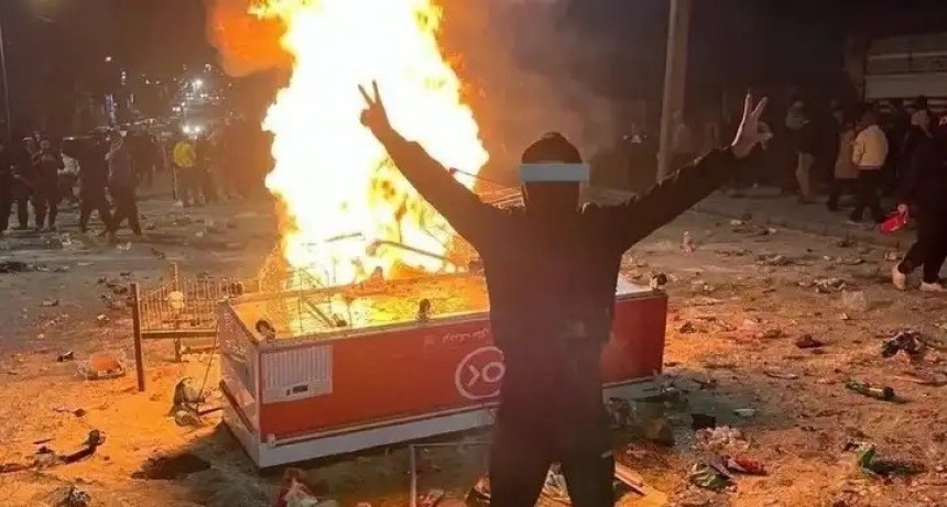 Ir&aacute;n vive olas de protestas pese a la represi&oacute;n y al apag&oacute;n de internet