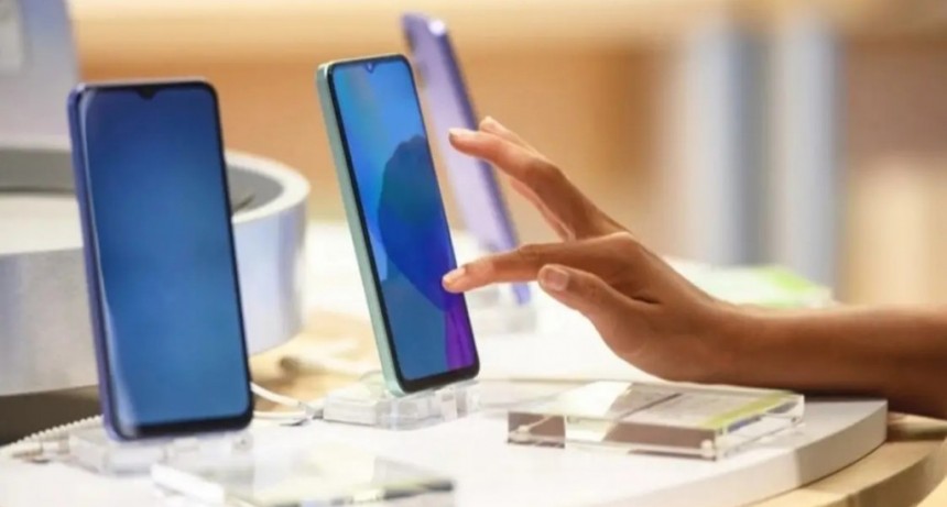 Arancel cero para celulares entra en vigencia tras una reducci&oacute;n progresiva