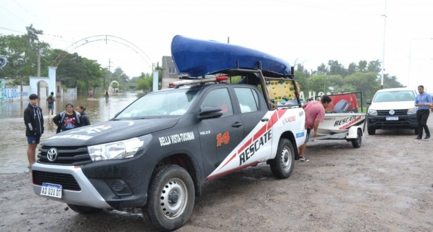 Tras récord de lluvias, autoridades inspeccionan anegamientos y evacuaciones en zonas rurales de Tucumán