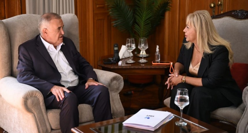 Obras h&iacute;dricas y transporte: los ejes de la reuni&oacute;n entre el gobernador Jaldo y la intendenta de San Miguel de Tucum&aacute;n