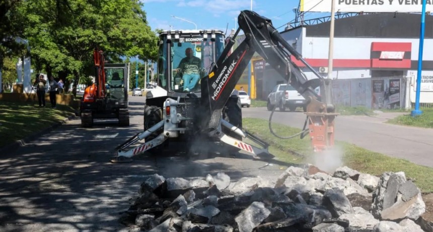 Municipalidad de la Capital inicia la reconstrucción del pavimento de la avenida Kirchner con 200 paños de hormigón