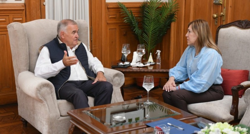 Jaldo y la senadora Beatriz &Aacute;vila analizaron la reforma laboral y su impacto en Tucum&aacute;n previo a las sesiones extraordinarias