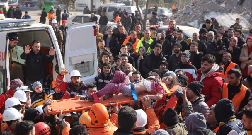 Argentina enviará a Turquía una brigada con equipamiento para búsqueda y rescate de personas
