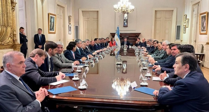 Los gobernadores exigen que Milei se comprometa a avanzar con el pacto fiscal para destrabar la Ley &Oacute;mnibus