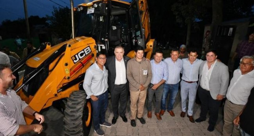 Jaldo inaugur&oacute; obras y entreg&oacute; equipamiento en Lastenia