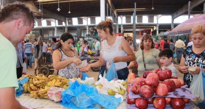 Tour de Compras al Mercofrut: un nuevo programa para ayudar a cuidar la econom&iacute;a familiar