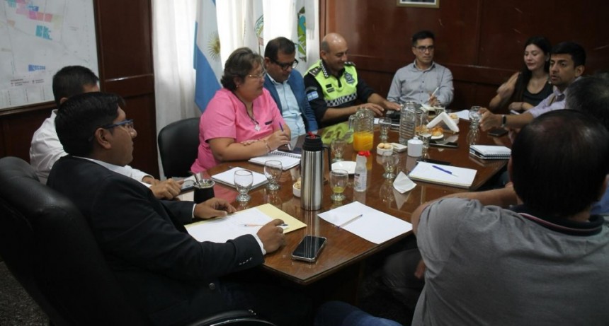 Monteros reuni&oacute; al gabinete: planificaci&oacute;n, estrategias y acciones de gesti&oacute;n para Banda del R&iacute;o Sal&iacute; 