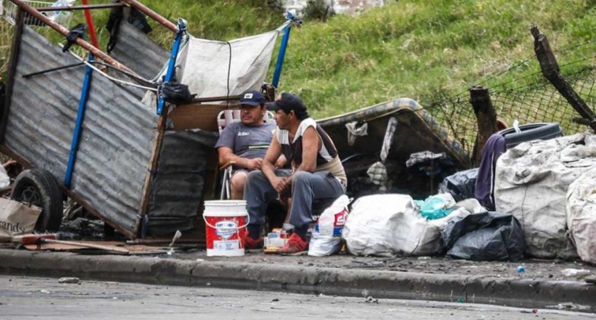 Enero: $600.000 para no caer en la pobreza y $300.000 para no ser indigente