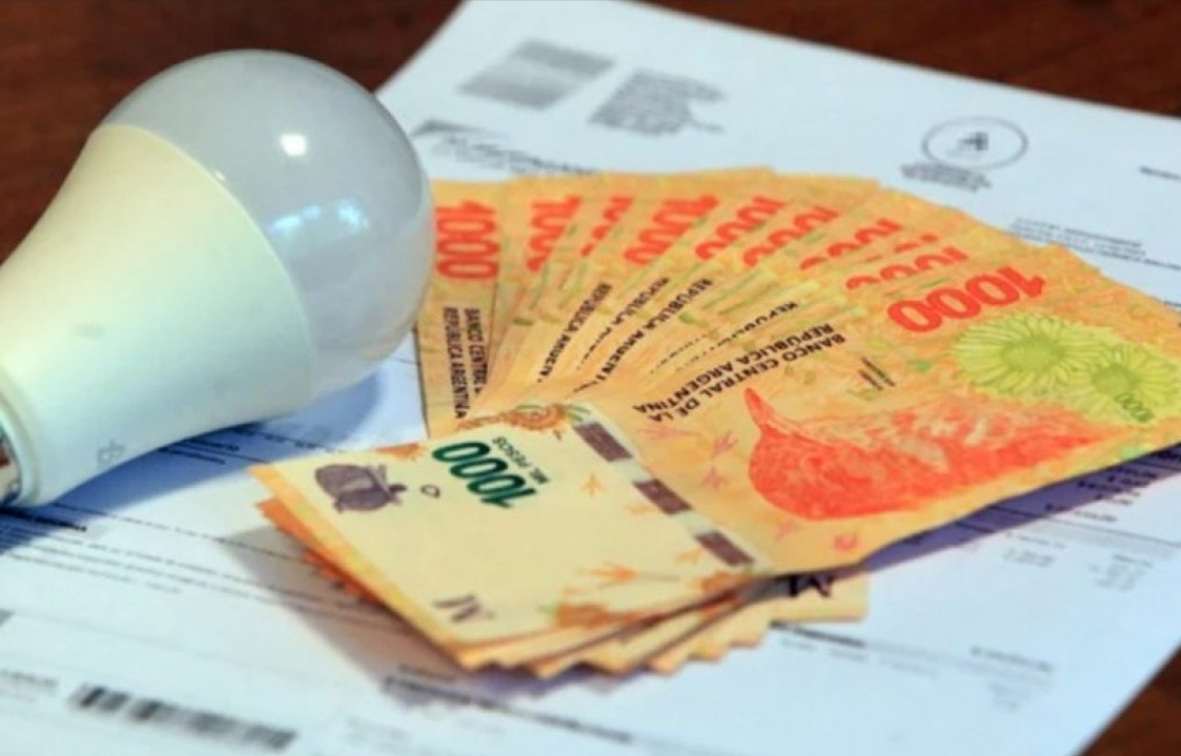 Tras el aumento en la canasta b&aacute;sica, subi&oacute; el tope de ingresos para solicitar los subsidios a la luz y al gas