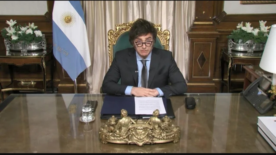Milei asegur&oacute; que la inflaci&oacute;n de las dos primeras semanas de febrero ronda en 10%, pero aclar&oacute; que "lo peor llegar&aacute; en marzo y abril"