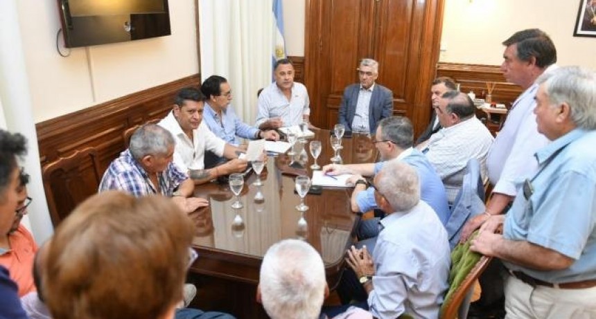 El Gobierno contin&uacute;a las negociaciones salariales con los estatales