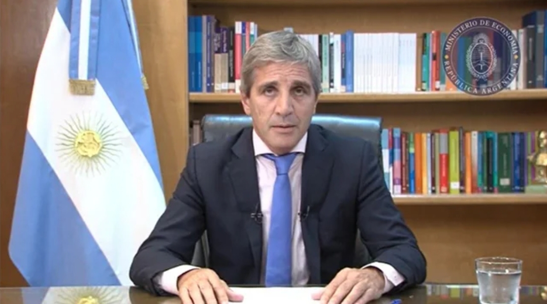 Caputo adelant&oacute; que en marzo va a haber una &ldquo;recomposici&oacute;n de aproximadamente 30%&rdquo; y un bono para jubilados