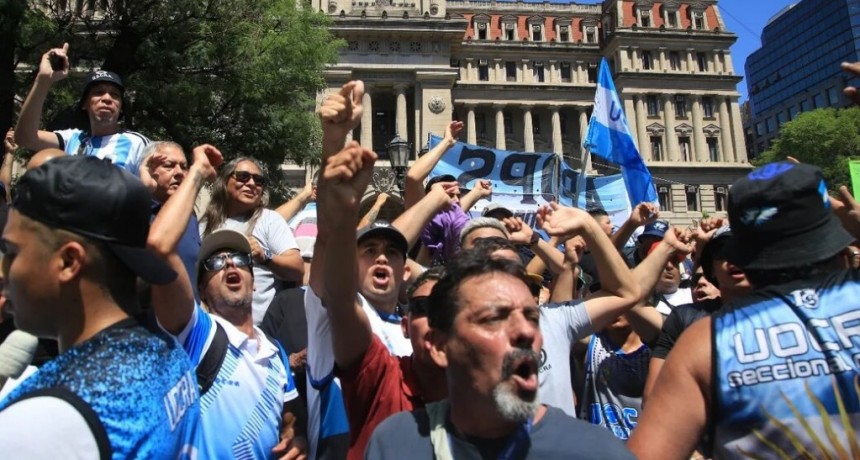 Gremios docentes nacionales de la CGT avisan: si el jueves no los convocan a paritarias no arrancan las clases