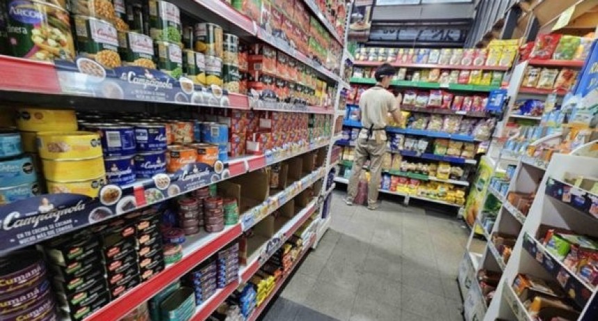 El consumo cay&oacute; 1,7% en enero, seg&uacute;n empresarios mercantiles