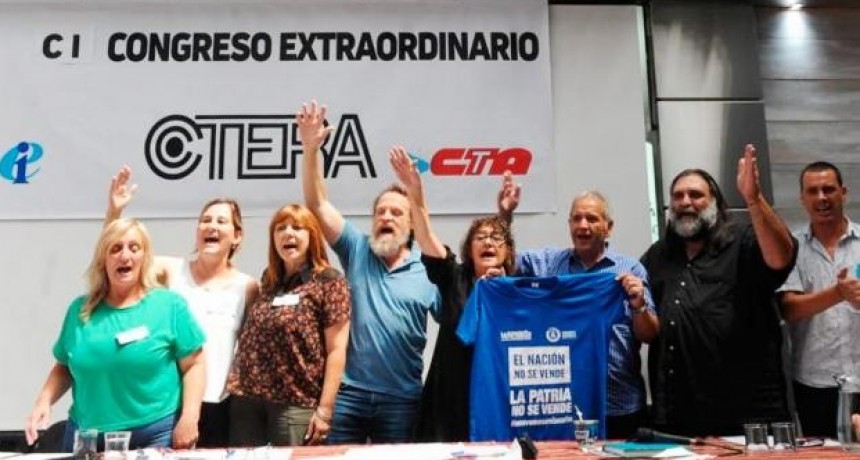 CTERA llam&oacute; a un paro nacional para el lunes, en el inicio de las clases en varias provincias