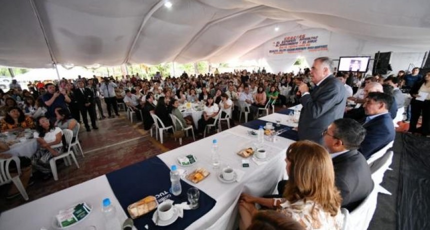 El PE a&uacute;na esfuerzos para el inicio de clases en el oeste tucumano