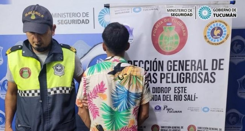 Llevaba un kilo y medio de marihuana en la mochila cuando fue detenido