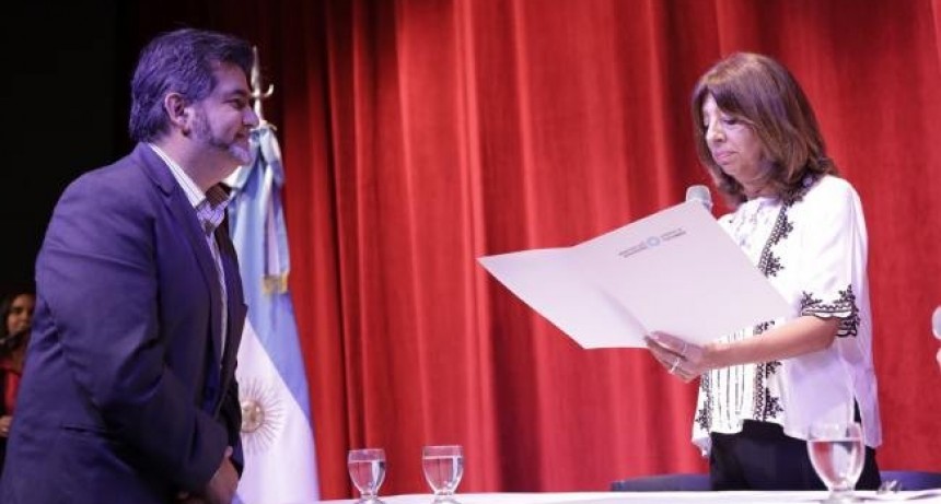 Asumi&oacute; Humberto Salazar como flamante presidente del Ente Cultural de Tucum&aacute;n