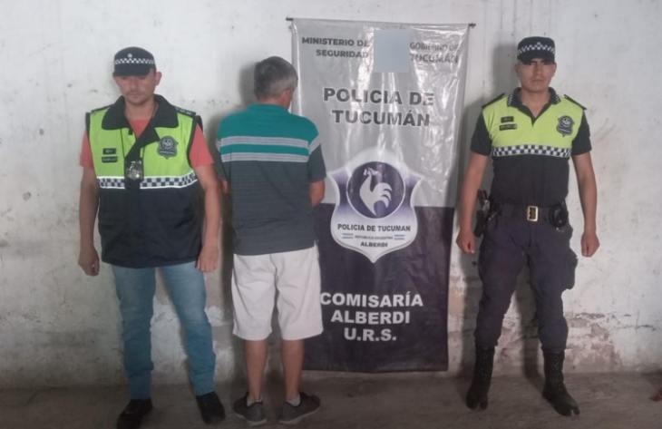 Tras un operativo de captura, la Policía detiene a un fugitivo de la Ley