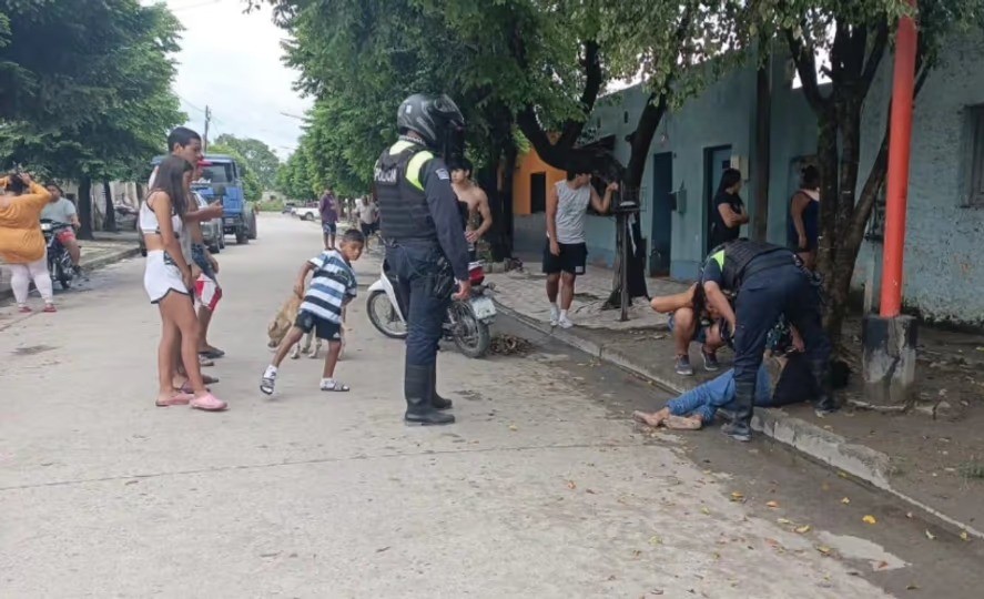Concepción: un hombre fue herido de gravedad con un arma blanca tras una pelea en plena calle