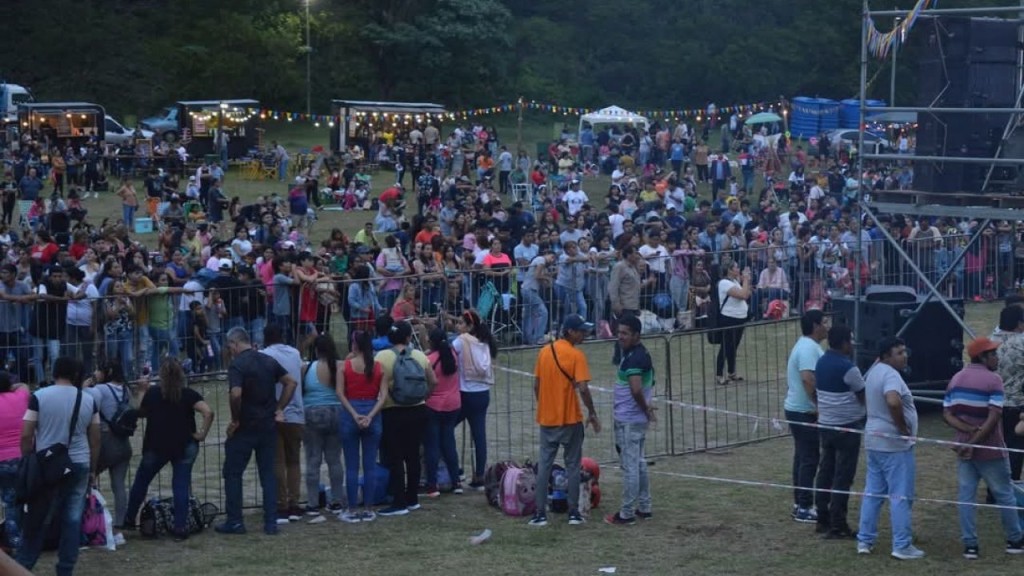 Carnaval en El Cadillal: dos feriantes y dos asistentes resultaron apuñalados en distintos ataques