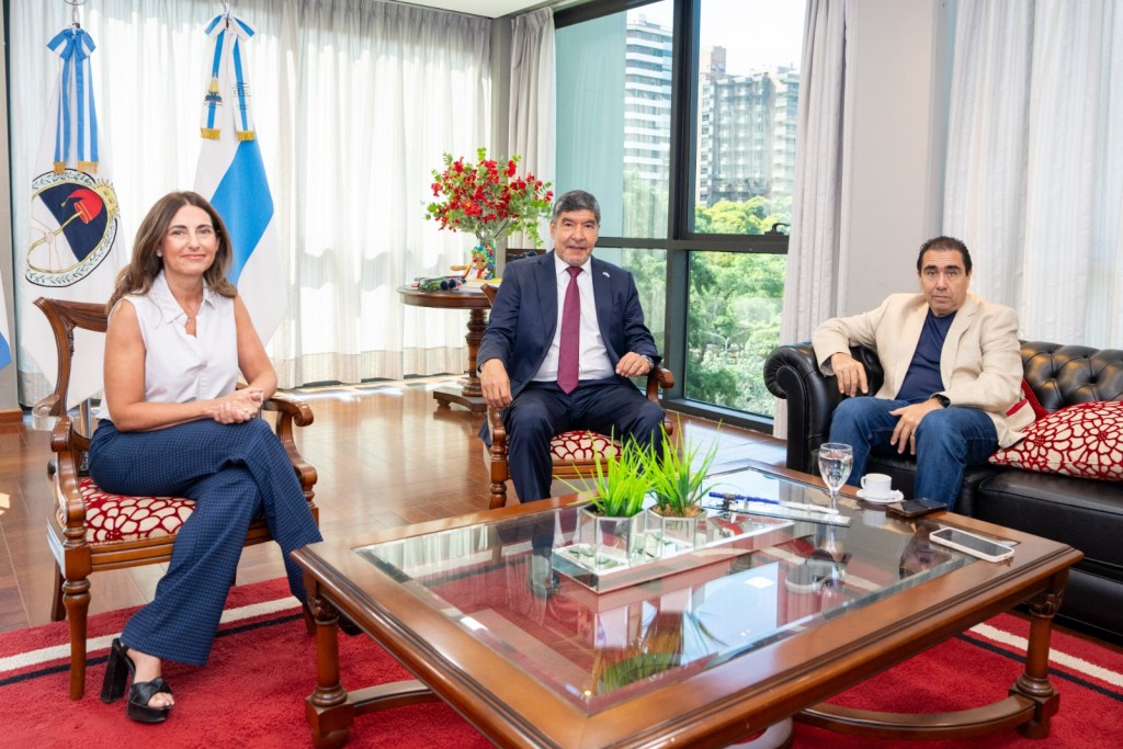 Elección del Defensor del Pueblo: 46 candidatos compiten por el cargo y la Legislatura define los plazos finales