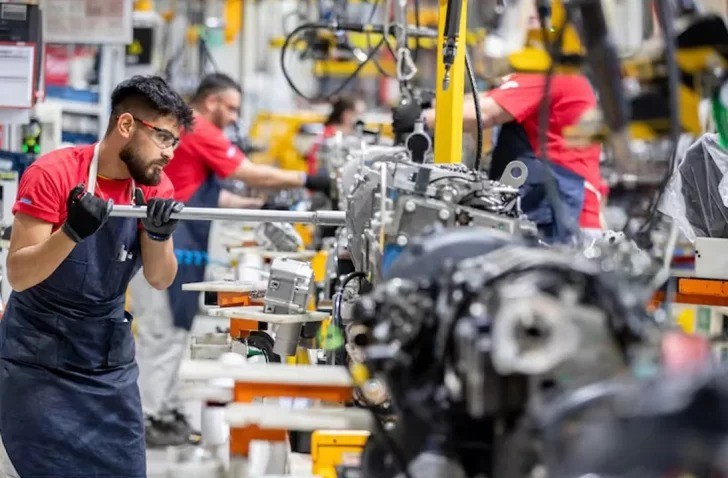 El INDEC confirmó que la economía creció 4,4% en 2025: el agro explotó con 32% pero la industria sigue en caída