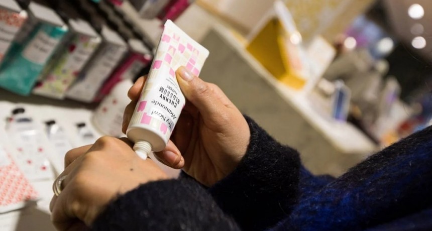 Cosm&eacute;ticos infantiles prohibidos: la lista completa de productos ilegales que retir&oacute; la ANMAT