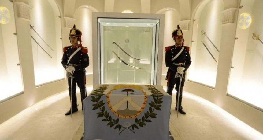 El Gobierno traslada el Sable Corvo de San Mart&iacute;n al Regimiento de Granaderos para su custodia permanente