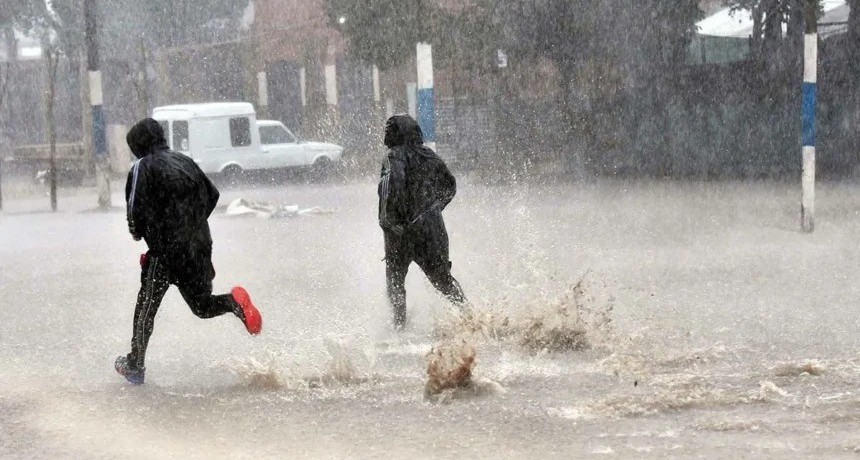 Alerta por tormentas en Tucum&aacute;n: pron&oacute;stico de granizo y fuerte descenso t&eacute;rmico para este viernes